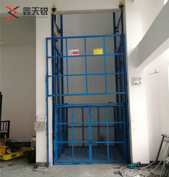 安顺导轨式升降货梯
